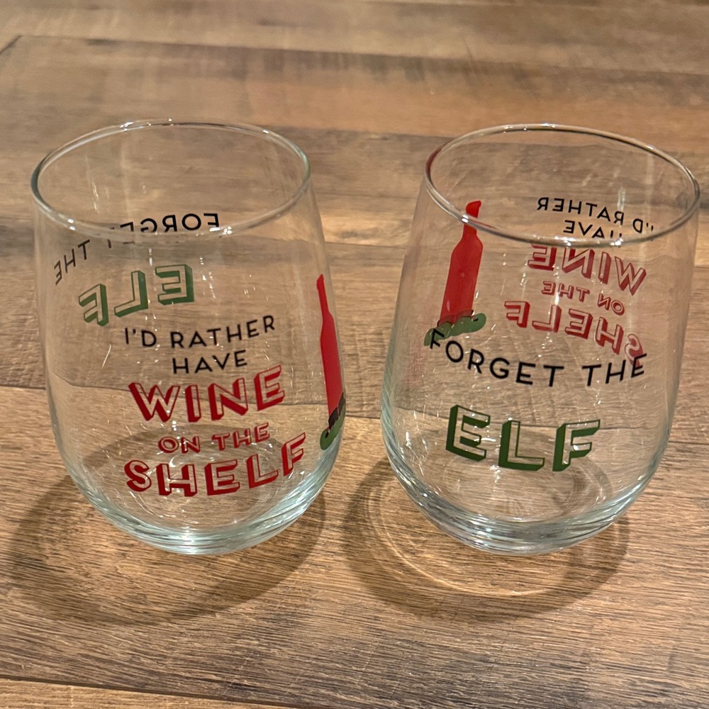 Festive Wine Glass Set with Elf Design